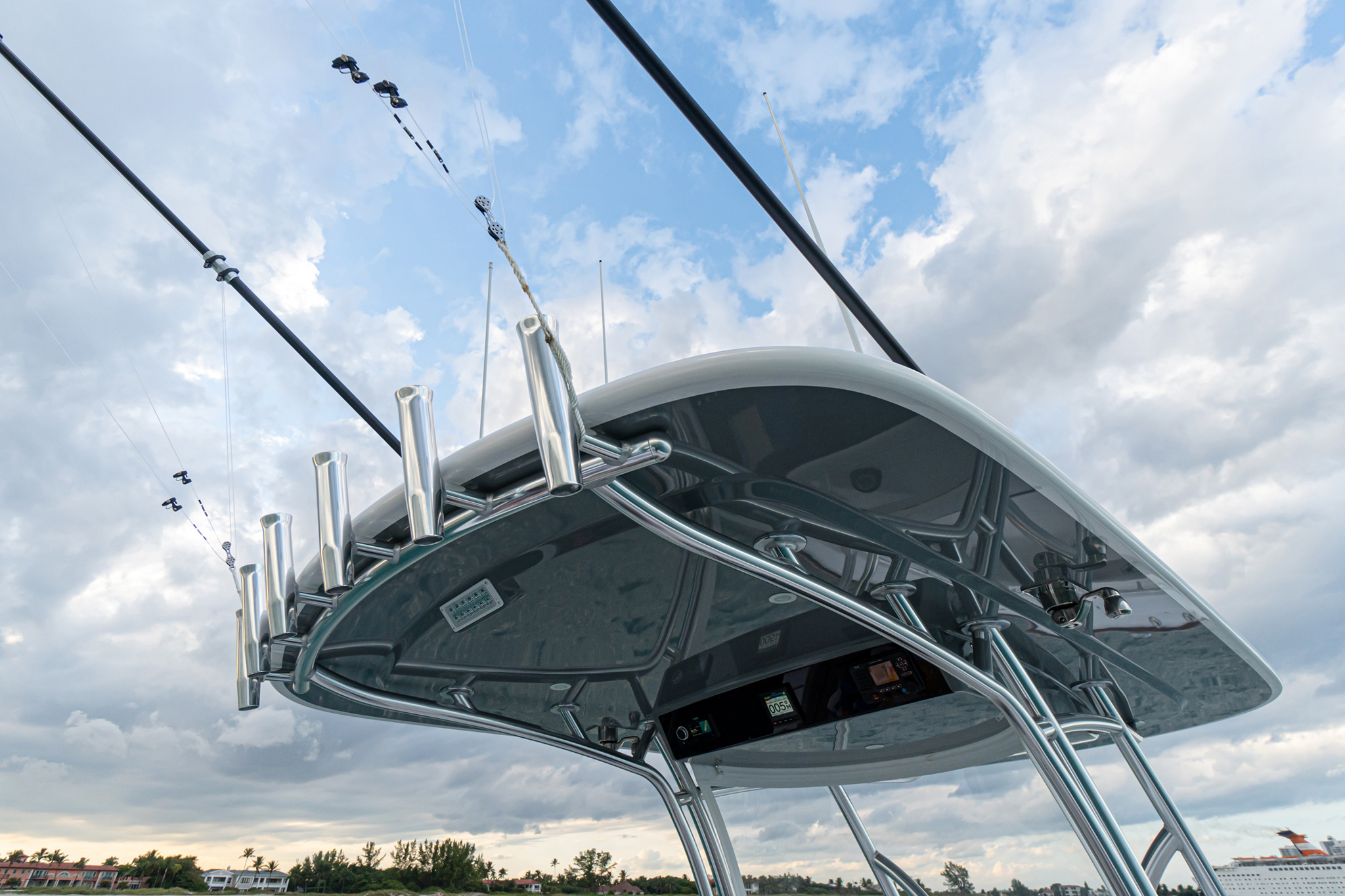 Hardtop underside matches hull; industry-leading fit and finish, top-shelf fishing components.